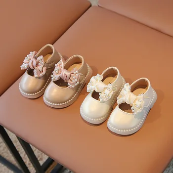 Осенние однотонные детские туфли Baotou с квадратным носком, нескользящие маленькие кожаные туфли с жемчужным бантом для девочек, туфли принцессы на мягкой подошве
